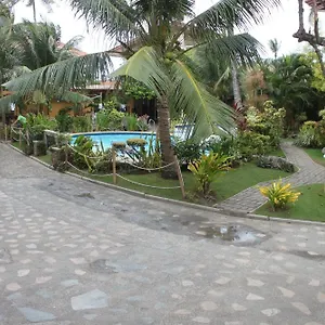 Lost Horizon Dive Resort